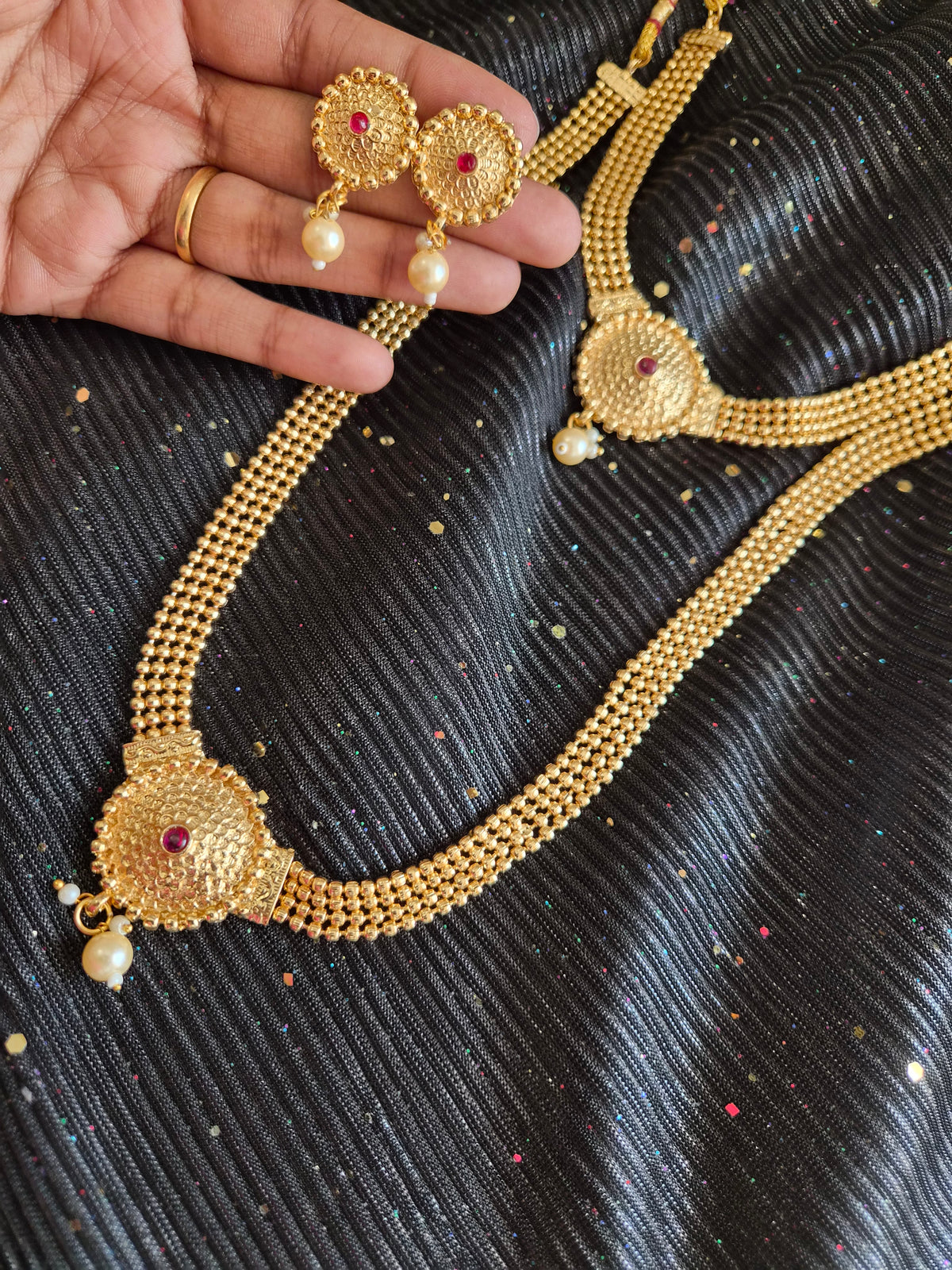 Parure indienne dorée – 2 colliers