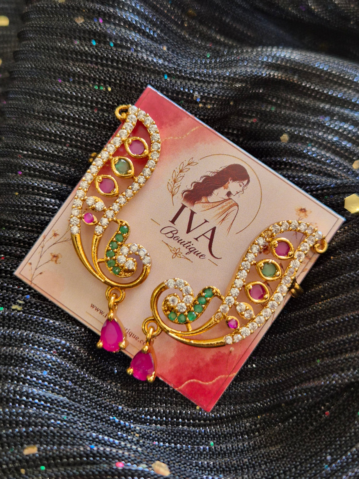 Earcuff Emerald & Fuchsia