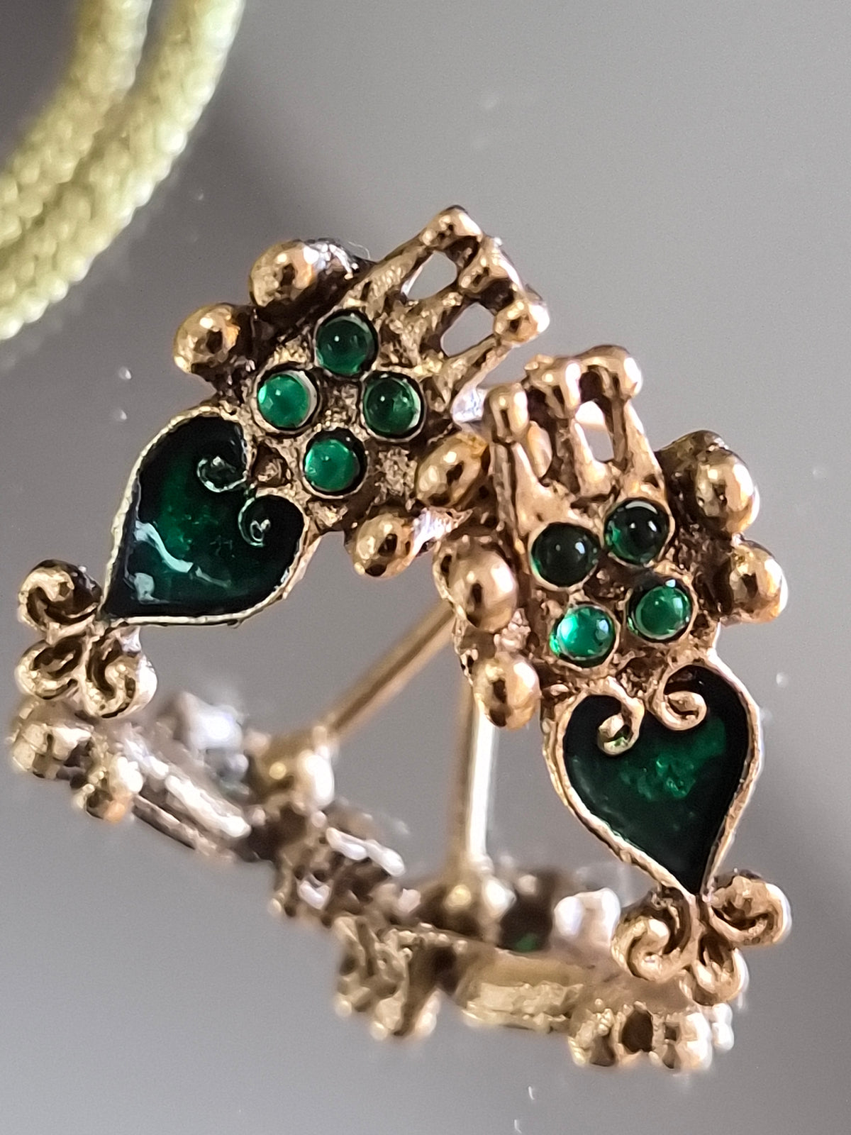 Parure Indienne Émeraude – Motifs Feuilles