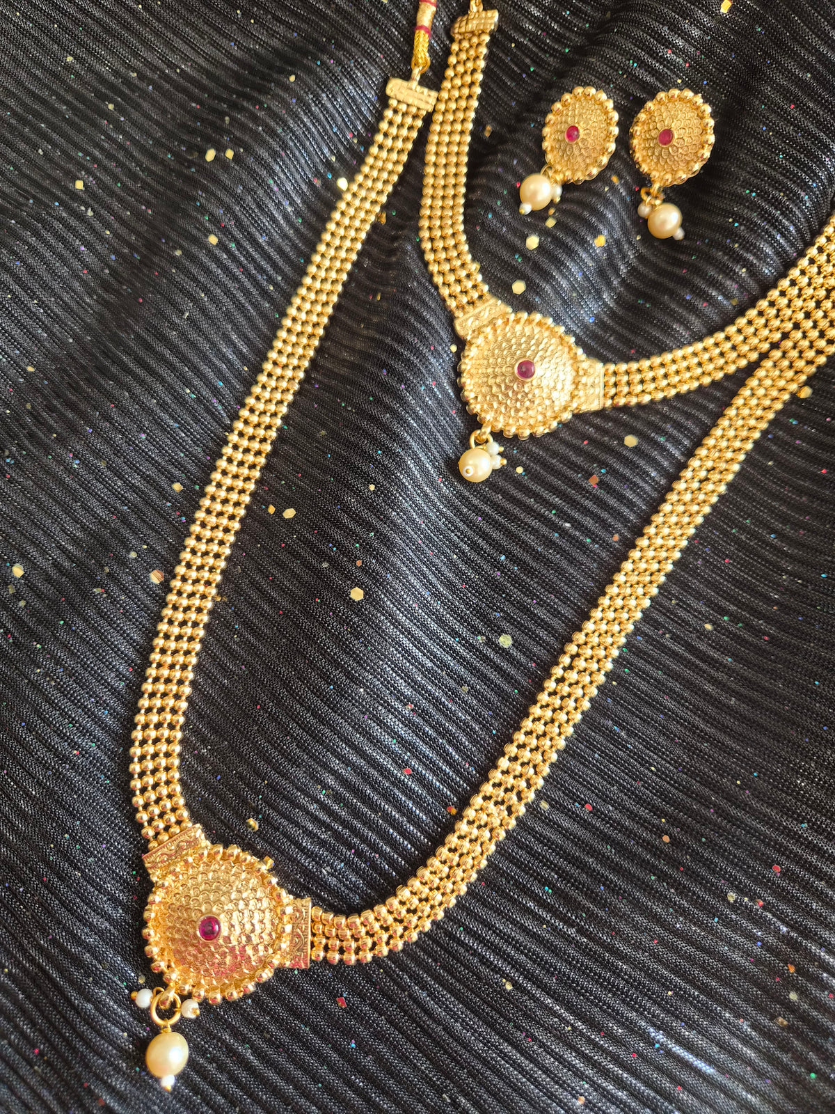 Parure indienne dorée – 2 colliers