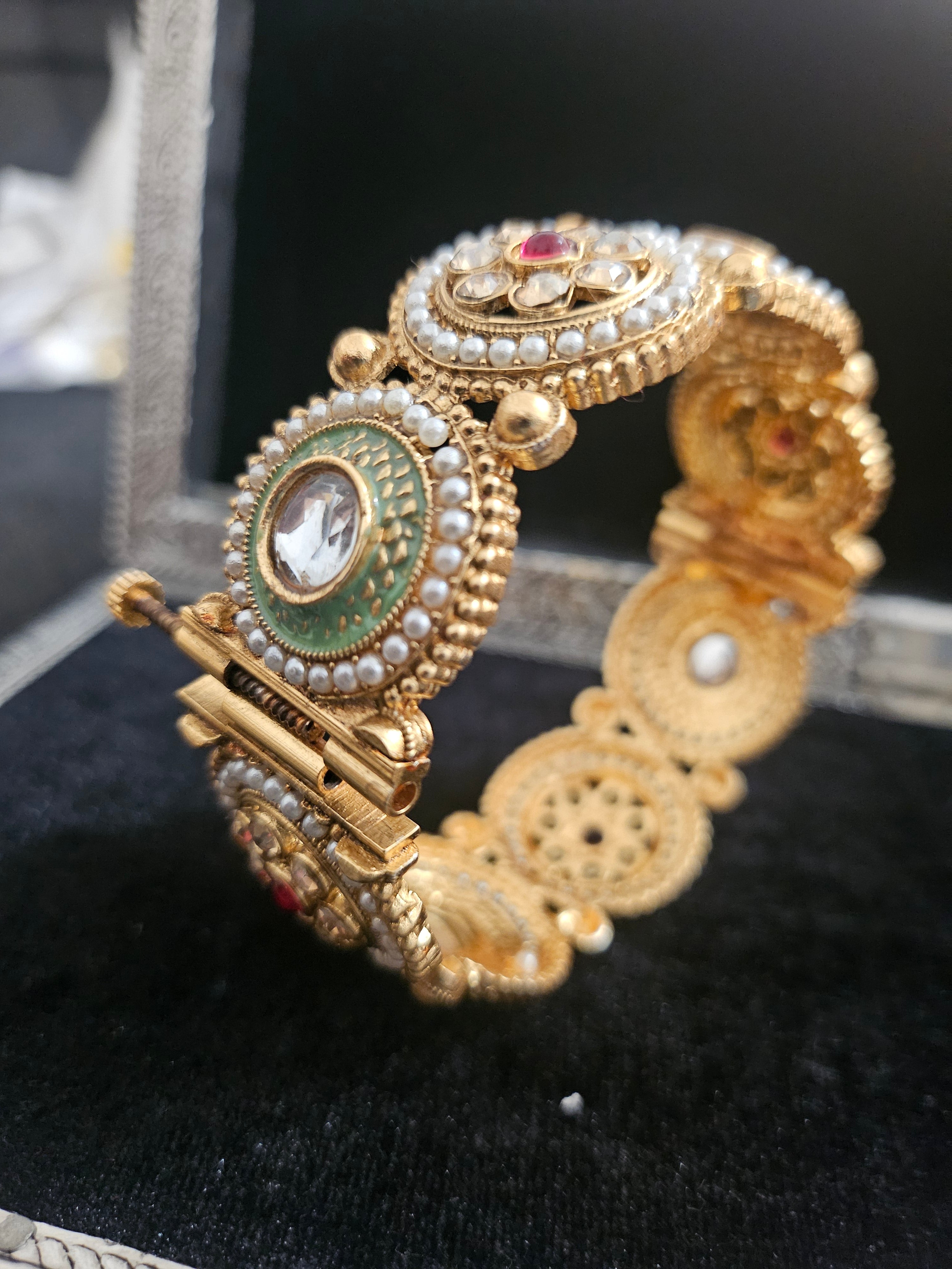 Kada Bangles with screw