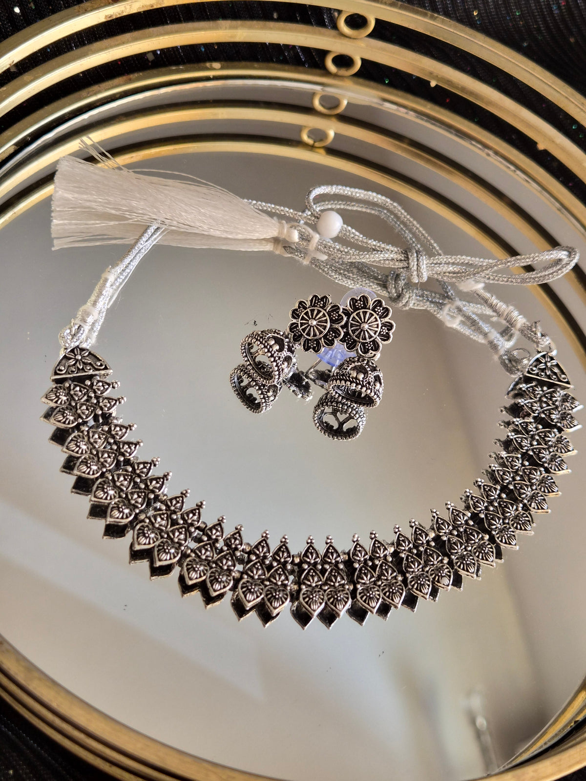 Parure Argentée – Floral Jhumka