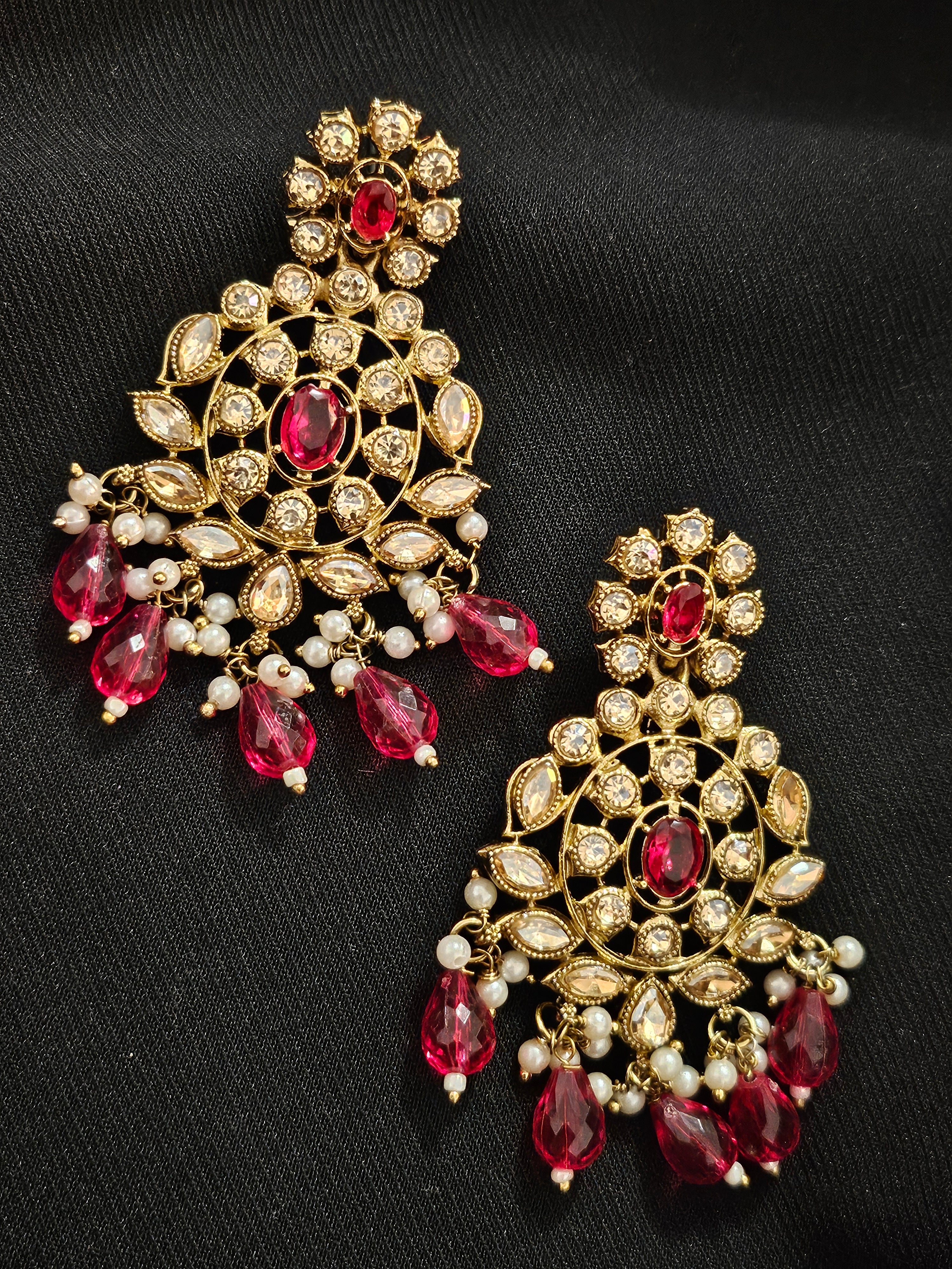 Kundan Rubis Royal