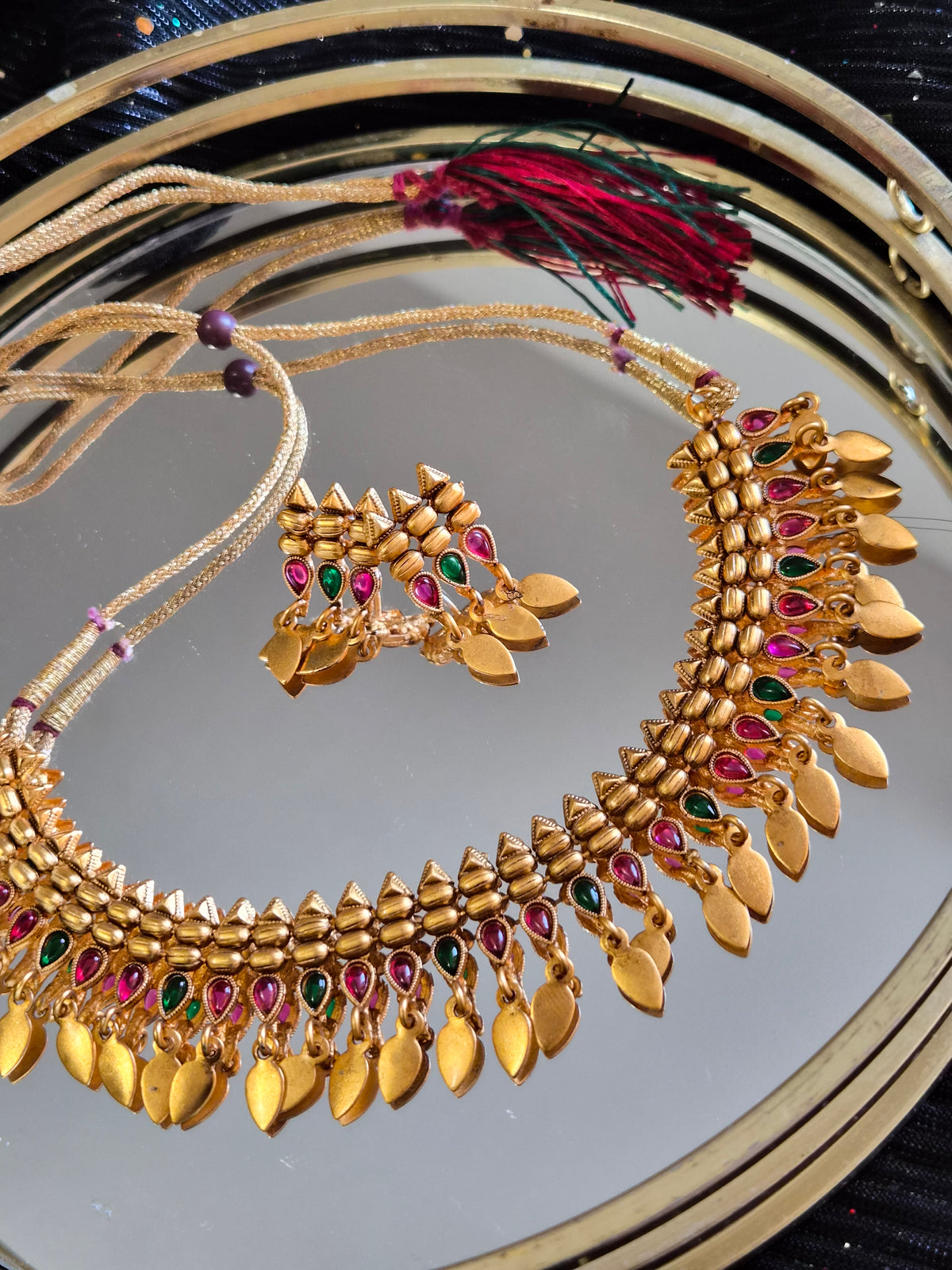 Parure Indienne Dorée – Rose & Vert